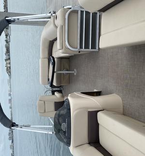 type of boat rental in Belleair Bluffs, FL
