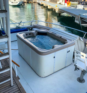 year make model boat rental in Honolulu