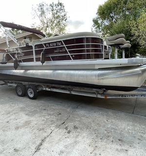 length make model boat for rent Bradenton Beach