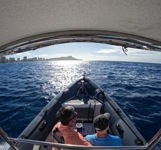 type of boat rental in Honolulu, HI