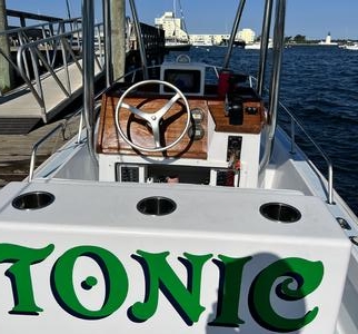 type of boat rental in Newport, RI