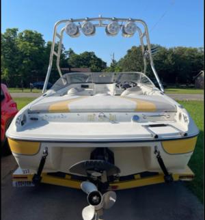 type of boat rental in Grapevine, TX