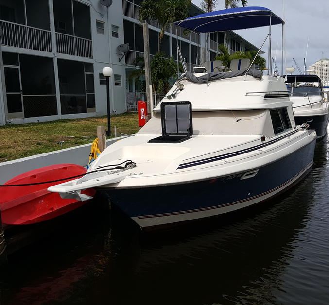 28’ Bayliner for rent in Miami, Florida | Boat.me