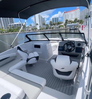 make model boat rental in West Palm Beach, Florida