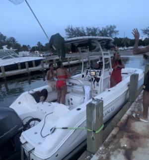 type of boat rental in Lauderhill, FL