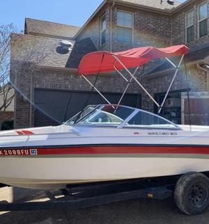 make model boat rental in Little Elm, TX