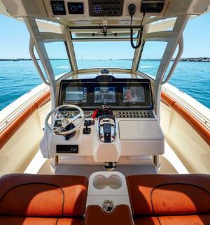 type of boat rental in West Palm Beach, FL