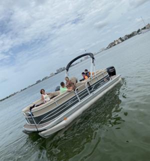 make model boat rental in Belleair Bluffs, Florida