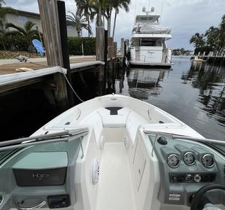 make model boat rental in Fort Lauderdale, Florida