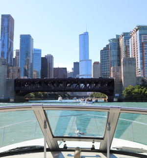 type of boat rental in Chicago, IL