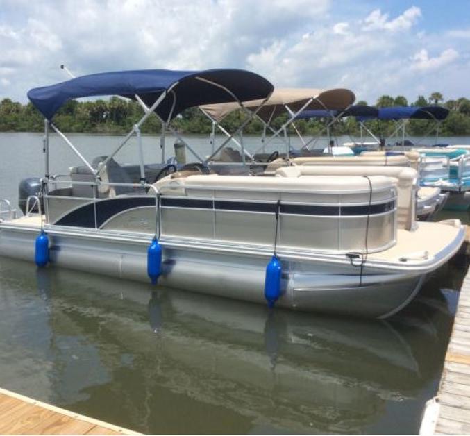 21’ Bennington for rent in Key Largo, Florida Boat.me